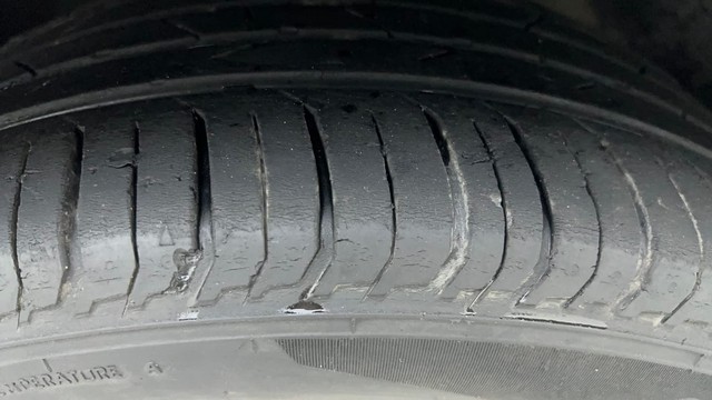 Second-hand 2022 Volkswagen Virtus Highline for sale in Ahmedabad-34