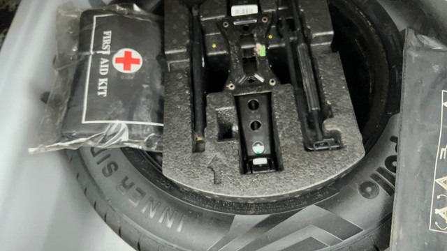 Second-hand 2022 Volkswagen Virtus Highline for sale in Ahmedabad-21