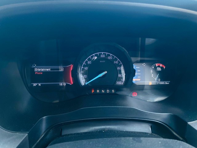 Second-hand 2016 Ford Endeavour 2.2 Trend MT 4X2 for sale in Jaipur-9