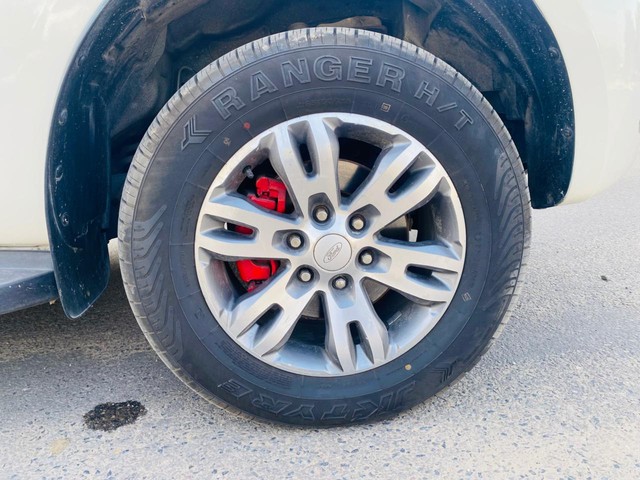 Second-hand 2016 Ford Endeavour 2.2 Trend MT 4X2 for sale in Jaipur-6