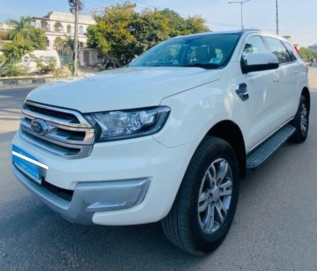 Second-hand 2016 Ford Endeavour 2.2 Trend MT 4X2 for sale in Jaipur-3