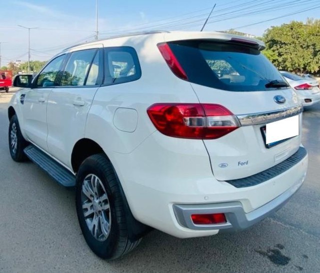 Second-hand 2016 Ford Endeavour 2.2 Trend MT 4X2 for sale in Jaipur-10