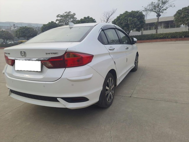 Second-hand 2019 Honda City V MT for sale in New Delhi-10