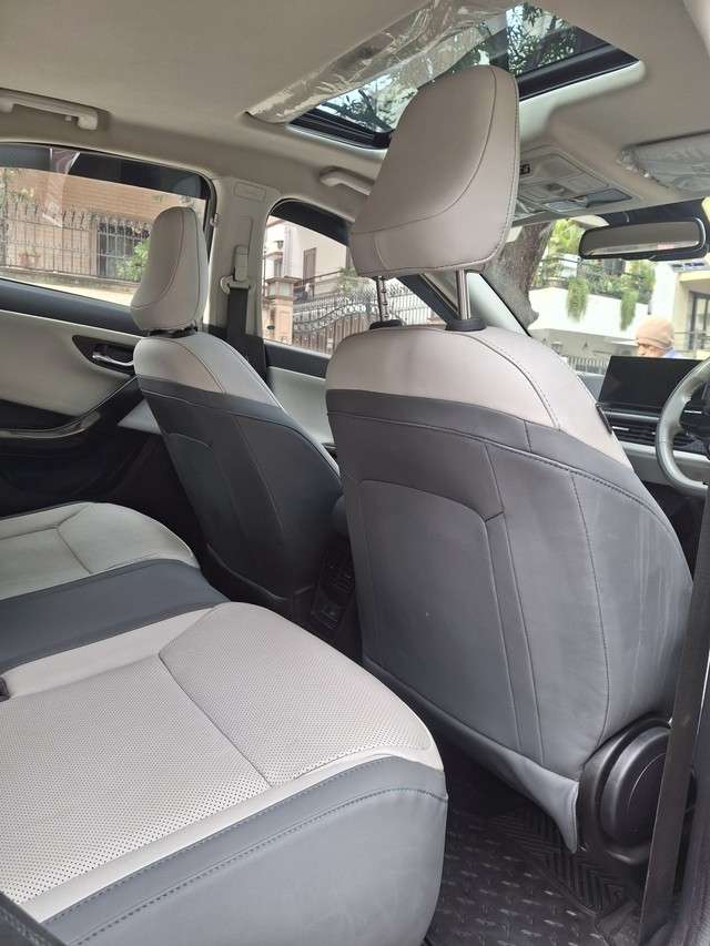 Second-hand 2023 Tata Nexon EV Empowered MR for sale in New Delhi-14