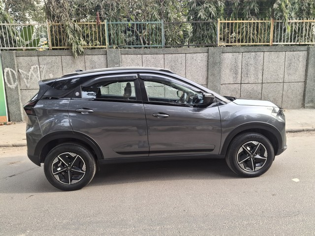 Second-hand 2023 Tata Nexon EV Empowered MR for sale in New Delhi-1