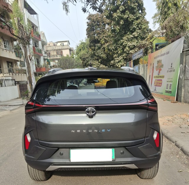Second-hand 2023 Tata Nexon EV Empowered MR for sale in New Delhi-2