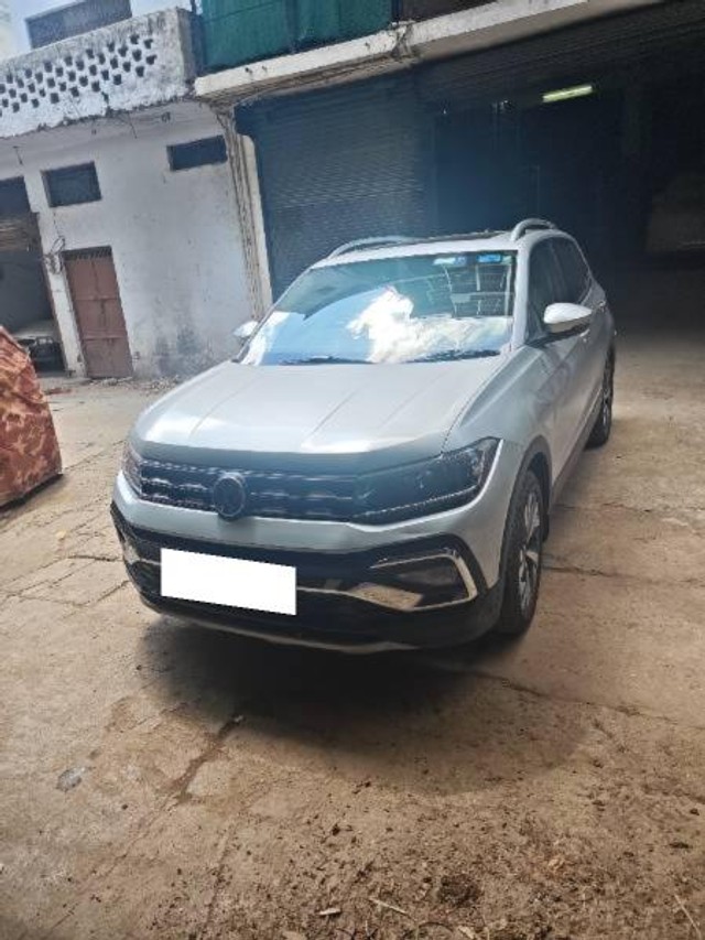Second-hand 2023 Volkswagen Taigun 1.0 TSI Topline AT BSVI for sale in Aligarh-2