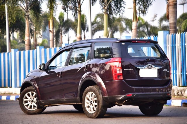 Second-hand 2017 Mahindra XUV500 R W10 FWD for sale in Kolkata-4