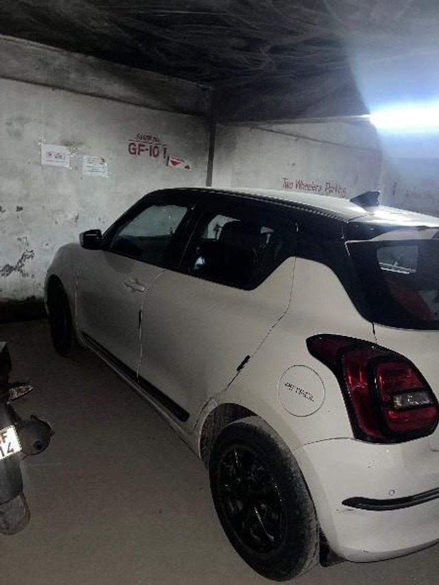 Second-hand 2024 Maruti Swift VXI for sale in Nizamabad-4