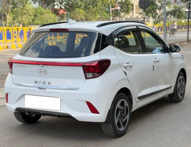 Second-hand 2023 Hyundai Grand i10 Nios Sportz CNG for sale in Rajkot-7