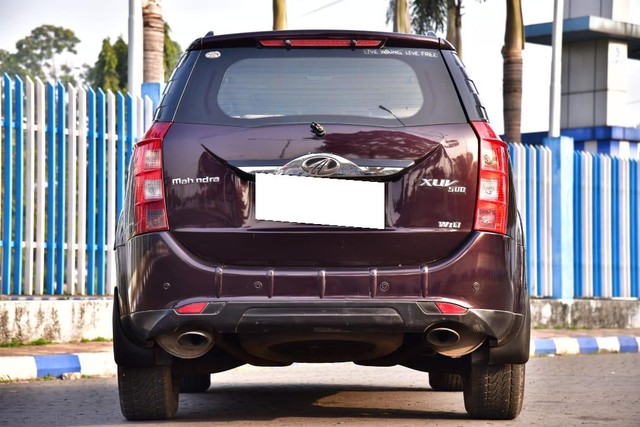 Second-hand 2017 Mahindra XUV500 W10 2WD for sale in Kolkata-3