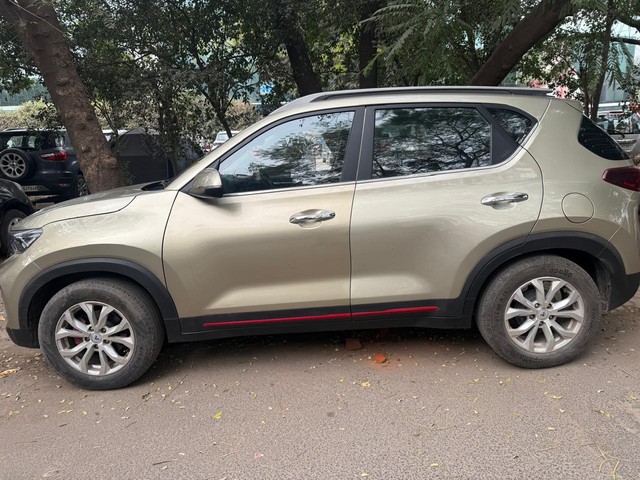Second-hand 2020 Kia Sonet GTX Plus Turbo DCT BSVI for sale in New Delhi-2