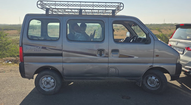 Second-hand 2019 Maruti Eeco 5 Seater AC BSIV for sale in Rajkot-2