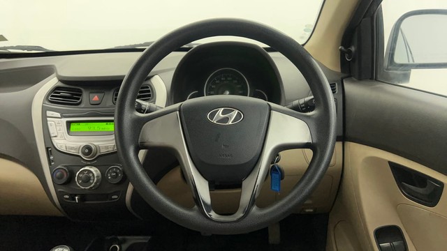 Second-hand 2016 Hyundai EON Magna for sale in Pune-29