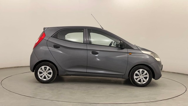 Second-hand 2016 Hyundai EON Magna for sale in Pune-2