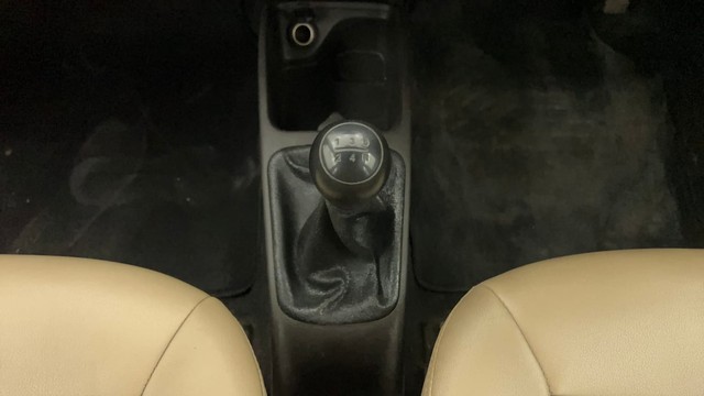 Second-hand 2016 Hyundai EON Magna for sale in Pune-12