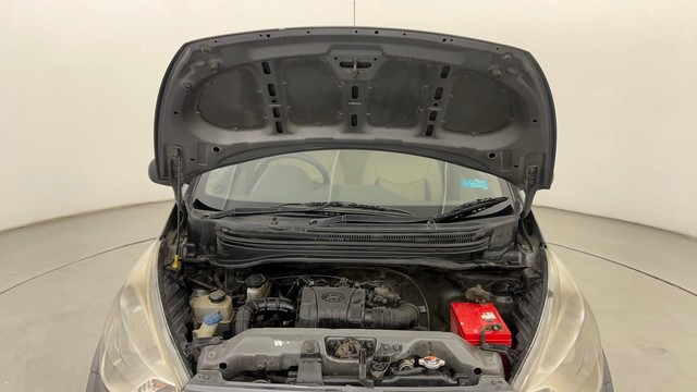 Second-hand 2016 Hyundai EON Magna for sale in Pune-8