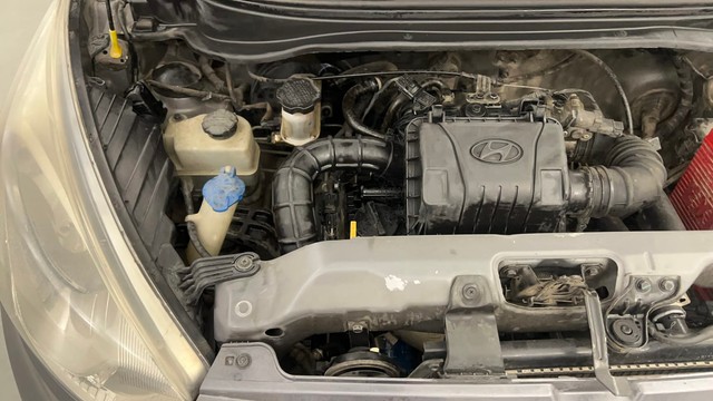 Second-hand 2016 Hyundai EON Magna for sale in Pune-36