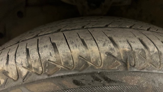 Second-hand 2016 Hyundai EON Magna for sale in Pune-23