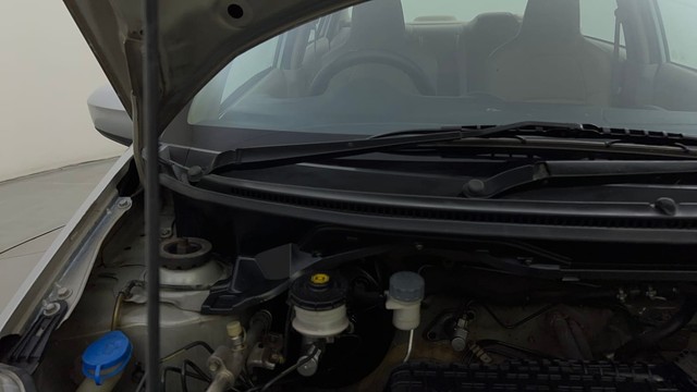 Second-hand 2014 Honda Amaze 2nd Gen E for sale in Mysore-32