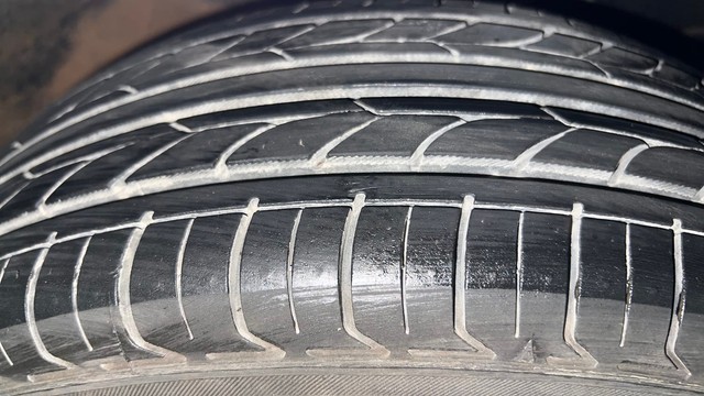 Second-hand 2014 Honda Amaze 2nd Gen E for sale in Mysore-38