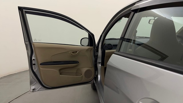 Second-hand 2014 Honda Amaze 2nd Gen E for sale in Mysore-24