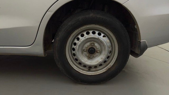 Second-hand 2014 Honda Amaze 2nd Gen E for sale in Mysore-19