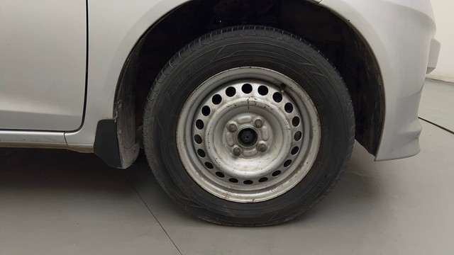 Second-hand 2014 Honda Amaze 2nd Gen E for sale in Mysore-17