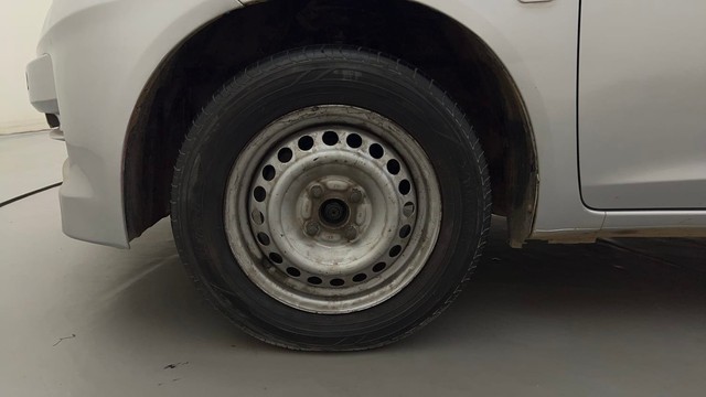 Second-hand 2014 Honda Amaze 2nd Gen E for sale in Mysore-20