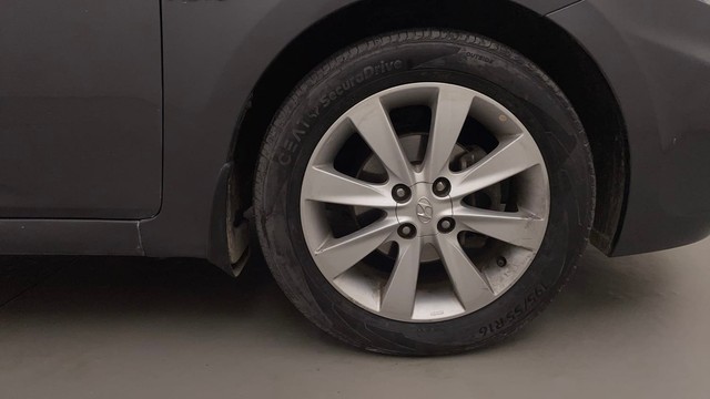 Second-hand 2013 Hyundai Verna 1.6 VTVT AT SX for sale in Mysore-17