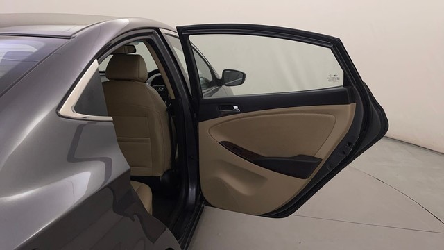 Second-hand 2013 Hyundai Verna 1.6 VTVT AT SX for sale in Mysore-34