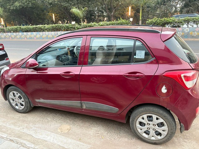 Second-hand 2016 Hyundai Grand i10 Sportz for sale in Rajahmundry-3