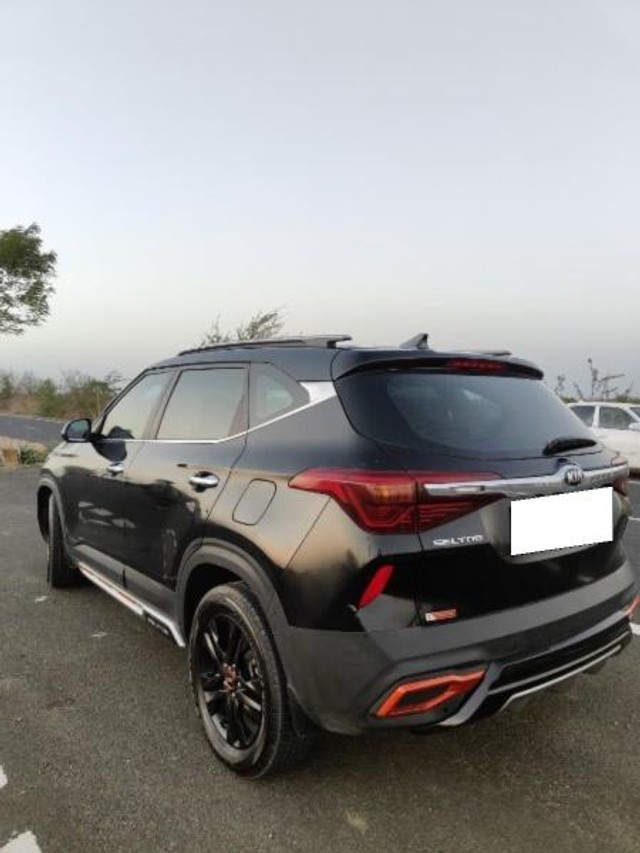 Second-hand 2020 Kia Seltos HTX Diesel for sale in Porbandar-6