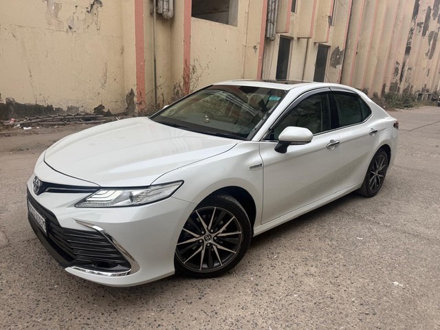 Toyota Camry 2.5 Hybrid Second-hand 2023 Toyota Camry 2.5 Hybrid for sale in New Delhi-9