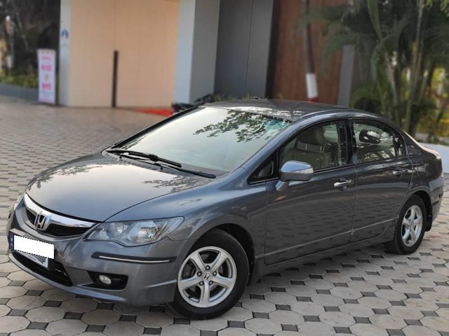 Second-hand 2010 Honda Civic 1.8 V MT for sale in Nashik-13
