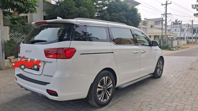 Second-hand 2021 Kia Carnival Limousine Plus for sale in Coimbatore-1
