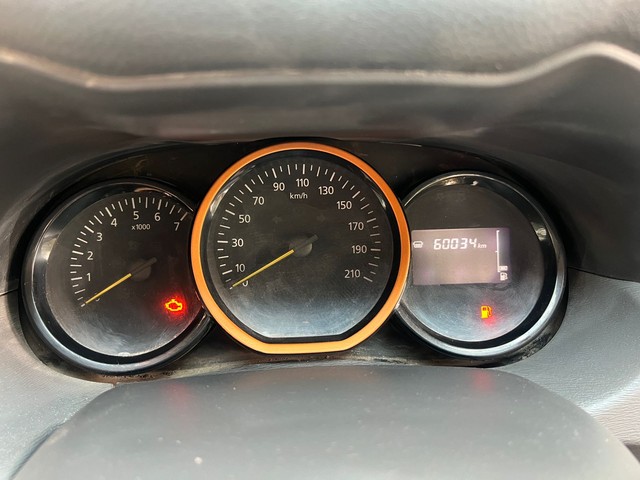 Second-hand 2016 Renault Duster 85PS Diesel RxL for sale in Kolkata-7