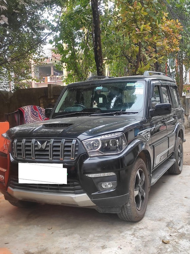 Second-hand 2024 Mahindra Scorpio S for sale in Lucknow-6