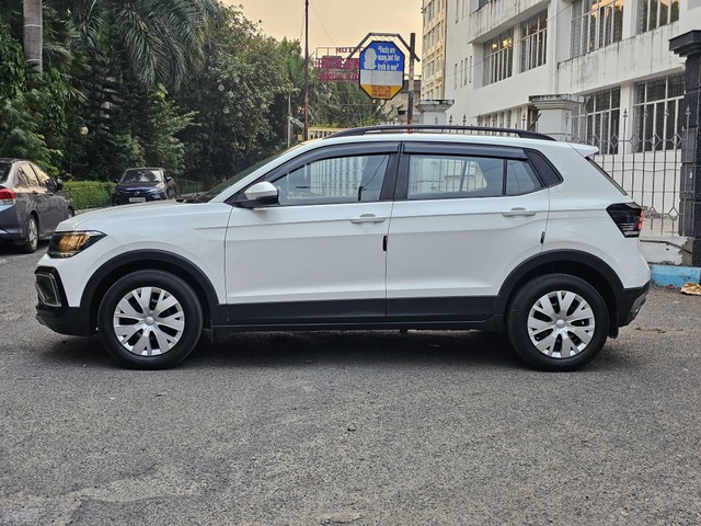 Second-hand 2023 Volkswagen Taigun 1.0 TSI Comfortline BSVI for sale in Kolkata-3