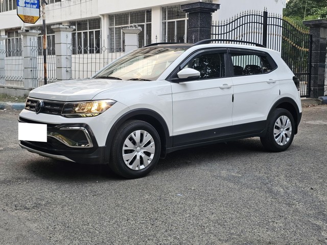 Second-hand 2023 Volkswagen Taigun 1.0 TSI Comfortline BSVI for sale in Kolkata-6