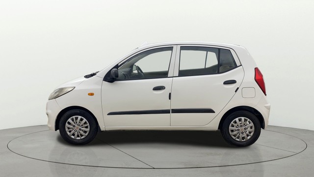 Hyundai i10 Magna 1.1L Second-hand 2014 Hyundai i10 Magna 1.1L for sale in Ahmedabad-16
