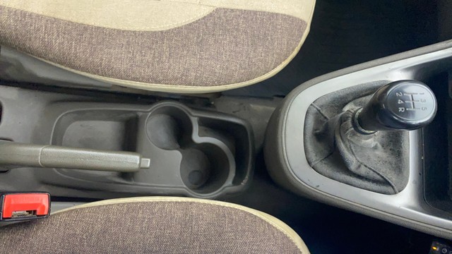 Hyundai i10 Magna 1.1L Second-hand 2014 Hyundai i10 Magna 1.1L for sale in Ahmedabad-22