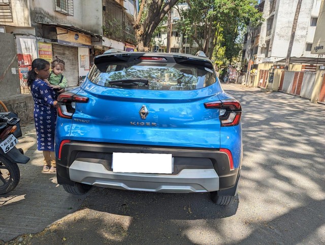 Second-hand 2023 Renault Kiger RXZ for sale in Pune-5