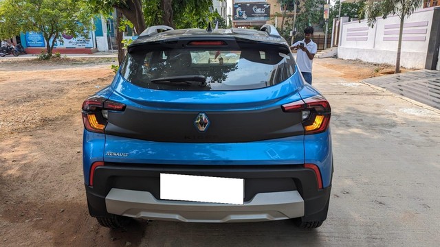 Second-hand 2023 Renault Kiger RXZ for sale in Pune-3