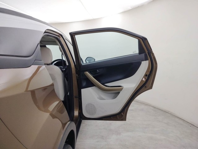 Second-hand 2023 Tata Nexon XZ Plus LUXS JET Edition Diesel for sale in Coimbatore-31