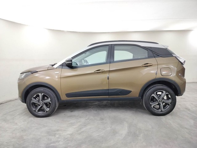 Second-hand 2023 Tata Nexon XZ Plus LUXS JET Edition Diesel for sale in Coimbatore-6