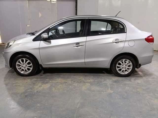 Second-hand 2015 Honda Amaze VX i-VTEC for sale in Kochi-6