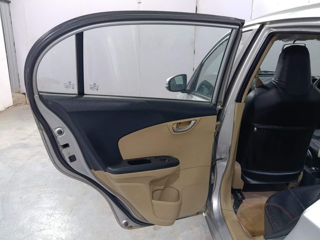 Second-hand 2015 Honda Amaze VX i-VTEC for sale in Kochi-38