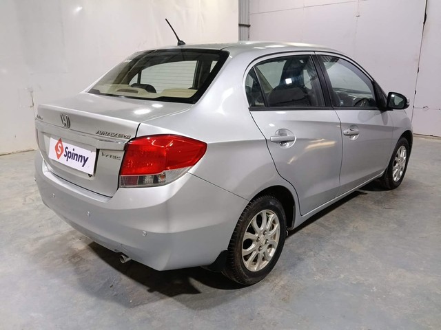 Second-hand 2015 Honda Amaze VX i-VTEC for sale in Kochi-3
