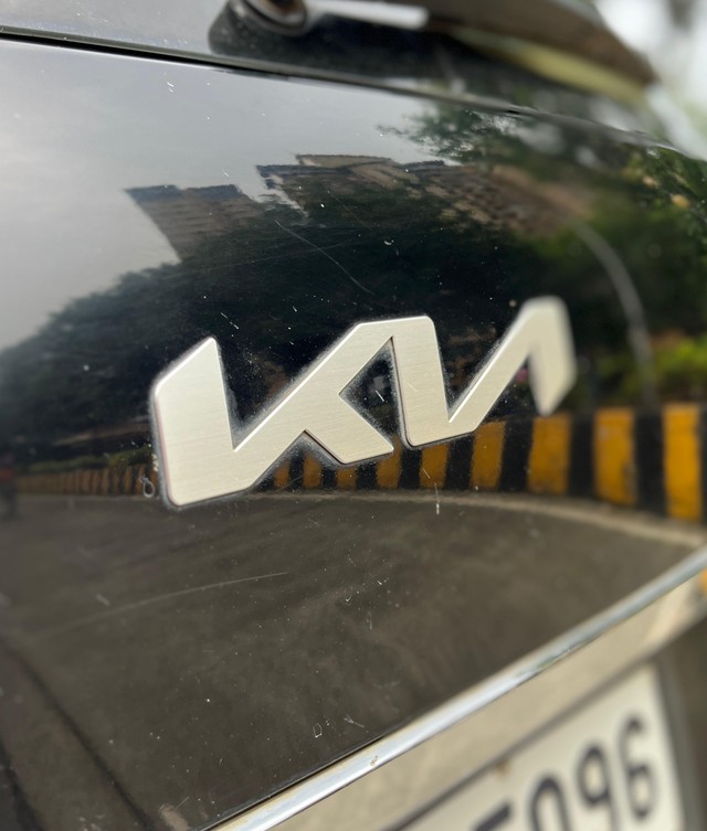 Second-hand 2022 Kia Carnival Limousine for sale in Mumbai-68